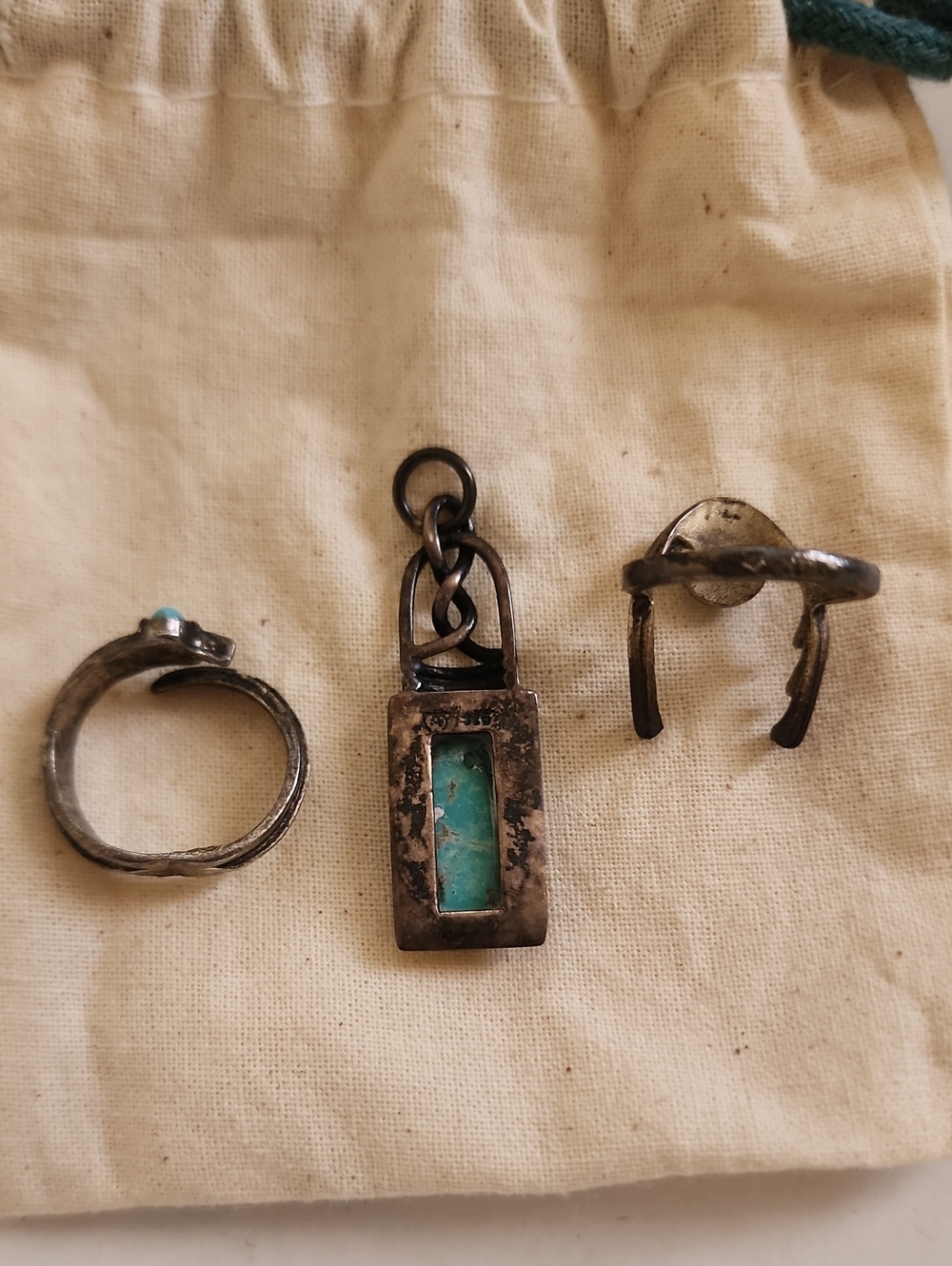 Vintage Turquoise Stone Pendant & 2 Ring Jewelry Set Silver Tone - Picture 6 of 12